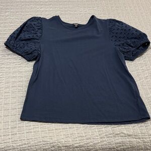 Express Eyelet Puff Sleeve Tee